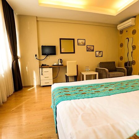 Retropera Hotel Istanbul Exterior photo