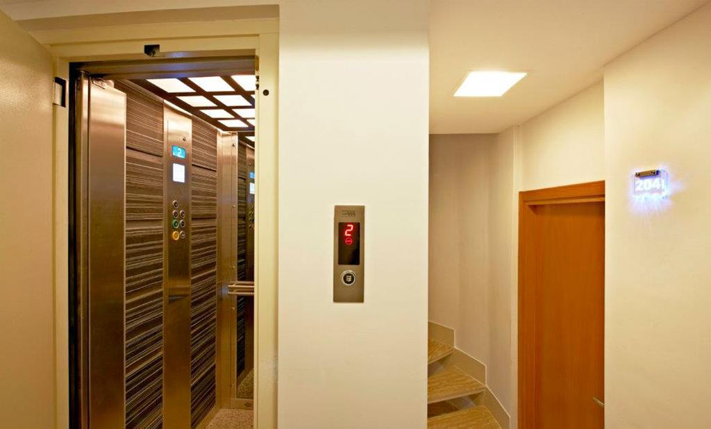 Retropera Hotel Istanbul Exterior photo