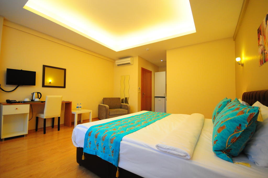 Retropera Hotel Istanbul Exterior photo